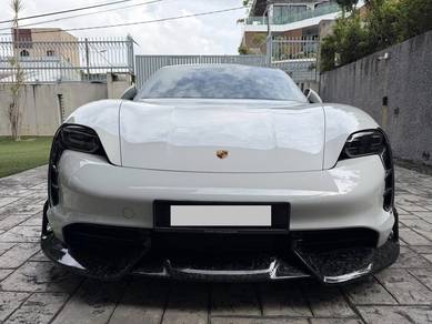 Porsche Taycan 4S in City Centre, KUL