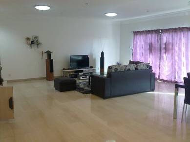 Condominium For Sale in Palm Gardens