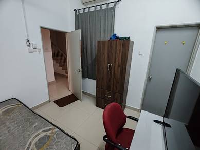 Room in Bandar Saujana Putra, SGR