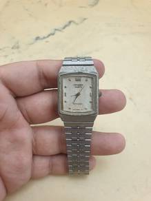 Vintage Jam Tangan Citizen Quartz (rosak)