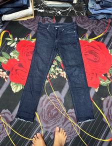jeans uniqlo saiz 34