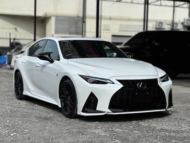 Lexus IS 300 F-SPORT in Ampang Hilir, KUL