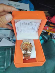 QURSART Quartz Watch