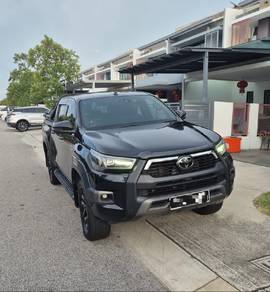 Toyota Hilux ROGUE in Bandar Bukit Raja, SGR