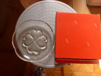 玻璃碟 2 隻  2 glass plates