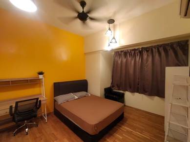 Room in Puchong, SGR