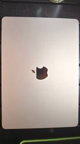Apple MacBook Air M2 13 inci