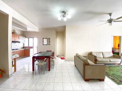 Condominium For Sale in Platinum Hill PV 5