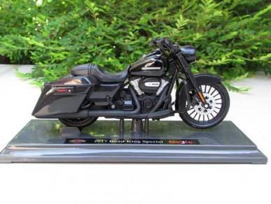Maisto 1-18 Harley Davidson 2017 Road King Special