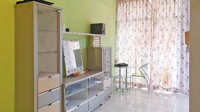 Apartment For Rent in Melinsung Summer Bay Resort Apartment