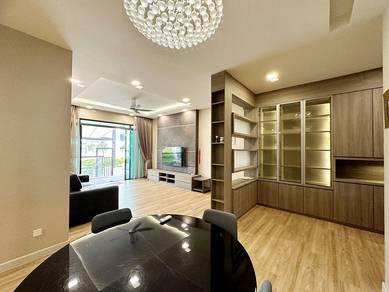 Condominium For Sale in The Light Collection II
