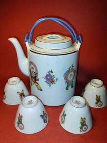 UNUSED Chinese Vintage Teapot c/w 4x Teacups