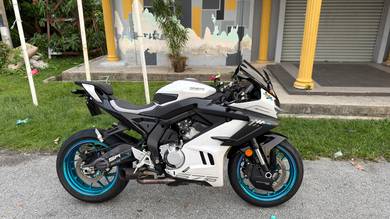 CFMOTO 675SR-R
