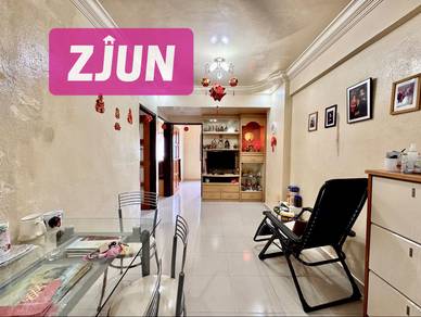 Condominium For Sale in Taman Gambier