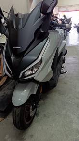 Honda Forza 250