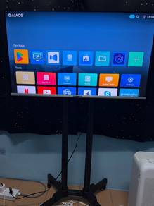 Phison 40” Smart TV & TV stand