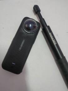 Insta 360 X4