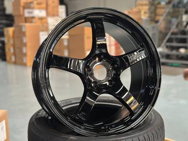 NEW 18 Rays 57CR Japan Rim Civic GR Yaris Mazda 3