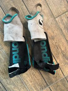sondico shin pad