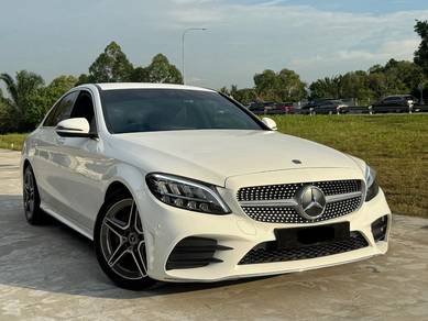 Mercedes Benz C200 AMG 200 AMG LINE in Setia Tropika, JHR