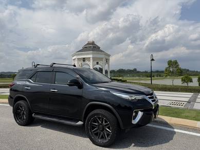 Toyota Fortuner VRZ 4X4 in Saujana Utama, SGR