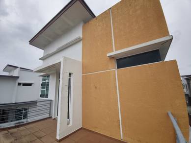 Bungalow House For Sale in Cheng,MLK