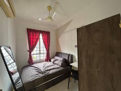 Room in Bayan Lepas, PNG