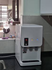Alkaline Dispenser . .C.11i