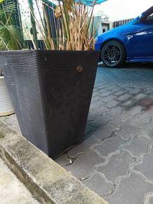 pasu besar felton, large square planter pot 