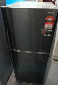 Peti Sejuk Toshiba