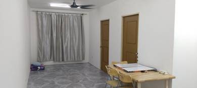Apartment For Rent in Lestari Apartment
