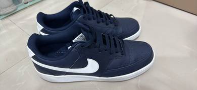 Nike Court Version
