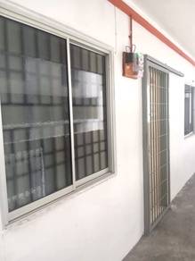 Flat For Rent in Desa Ixora