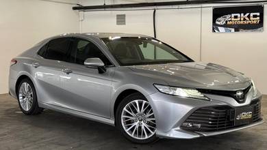 2019 Toyota Camry V