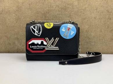 [SALES] LV M52105 Epi world Tour Twist MM