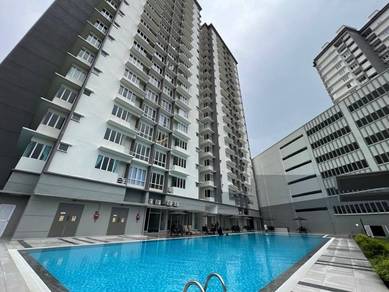 Condominium For Auction in E Park Residence