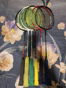 Raket Badminton