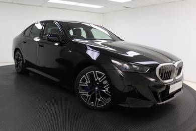 BMW i5 eDRIVE40 M SPORT in Johor Bahru, JHR