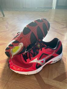 Kasut Mizuno