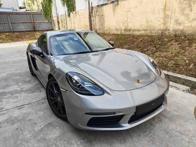 Porsche 718 CAYMAN in Balakong, SGR