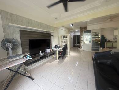 Apartment For Sale in Sri Wangi