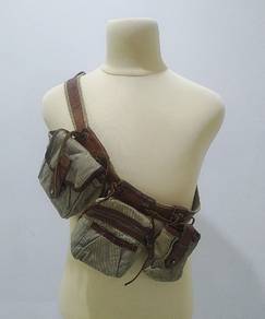 Leather and fabric 3 compartments waist bag