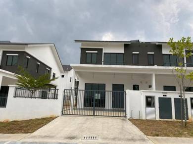 Semi-Detached House For Sale in Rawang,SGR