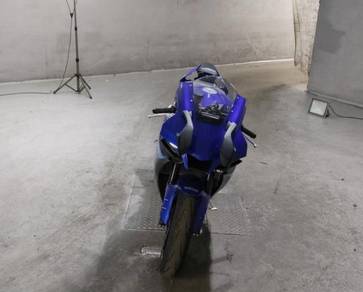 Yamaha YZF-R1