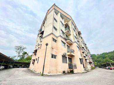 Apartment For Sale in Pangsapuri Seri Mewah (Blok B)