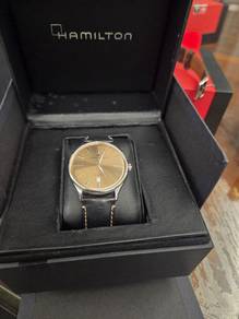 jam tangan nampak mewah sesuai pergi majlis