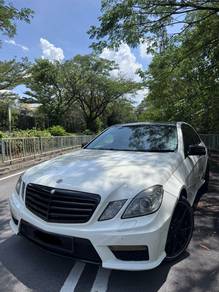 Mercedes Benz 250S 250S in Seri Kembangan, SGR