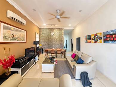 Semi-Detached House For Sale in Sikamat,NSN
