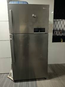 LG fridge 97kg 547L