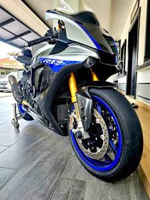 Yamaha YZF-R1M